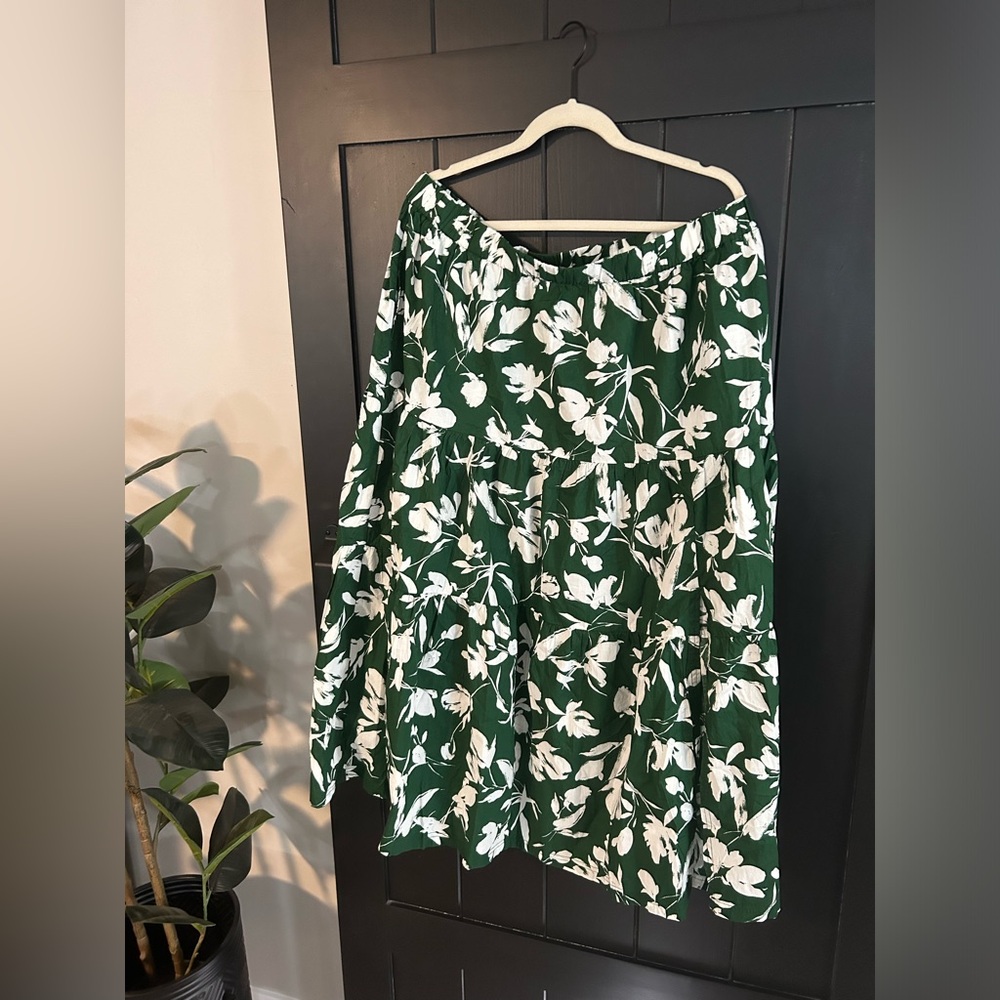 Green flowy skirt